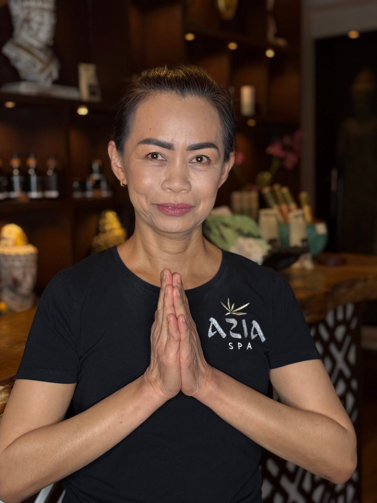 Azia spa masažuotoja iš Tailando